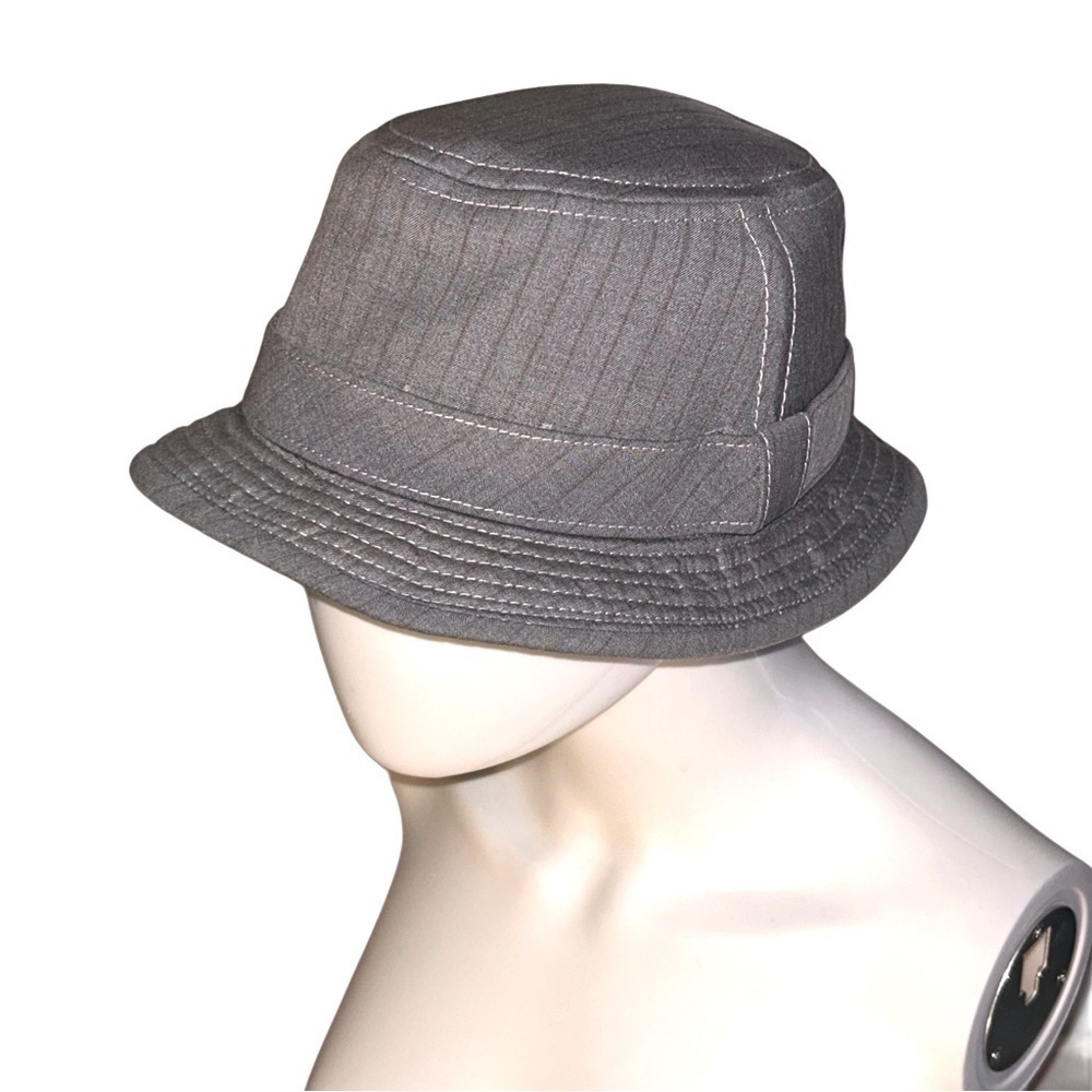 Vintage Goorin Brothers Grey Pinstriped Retro
Bucket Hat